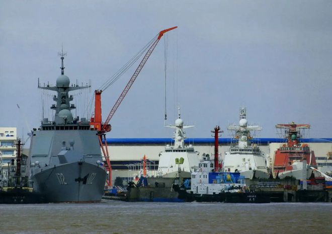 o Max版正式亮相中国海军下一代驱逐舰何时亮相？AG旗舰赞助马竞联赛央视首次公开！052D型Pr(图12)